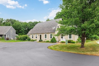 18 W Ridge Dr, Peterborough, NH 03458