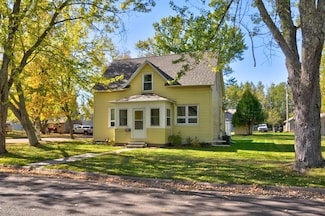 5633 Oakes Ave, Superior, WI 54880