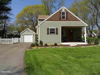 2061 Morrow Ave, Schenectady, NY 12309