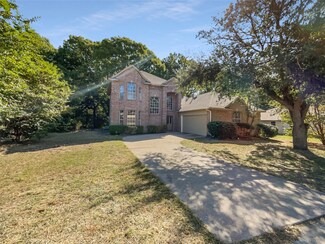 532 Quail Hollow Dr, Lancaster, TX 75146