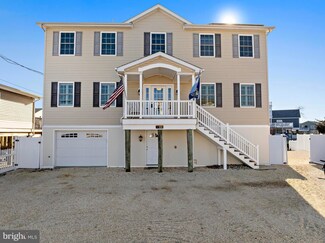 88 Glenn Dr, Manahawkin, NJ 08050