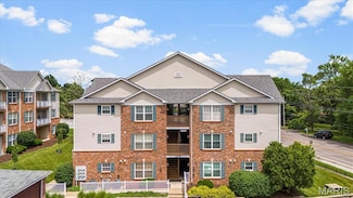 11079 Gravois Rd Unit 301, Saint Louis, MO 63126