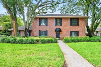2816 Fairway View Dr, Valrico, FL 33596