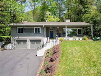 165 Country Club Dr, Waynesville, NC 28786