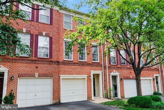 1122 S Monroe St, Arlington, VA 22204