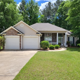 1804 10th St SW, Lanett, AL 36863