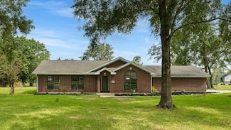 10 Autumn Oaks Dr, Baytown, TX 77521