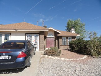 7701 Plaza Serena Rd, El Paso, TX 79912