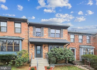 3970 Burning Bush Ct, Fairfax, VA 22033