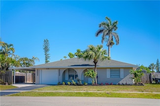 2564 Poinciana St, Naples, FL 34105