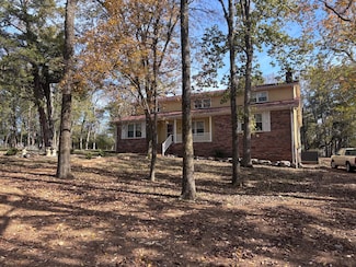 161 Country Club Dr, Hendersonville, TN 37075