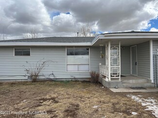 302 Newman Ave, Aztec, NM 87410