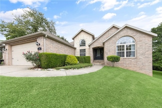 3 Rhonda Ln, Bella Vista, AR 72715