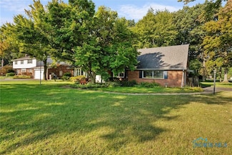 4259 Rose Garden Dr, Toledo, OH 43623