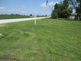 212 S Rising Rd, Champaign, IL 61822