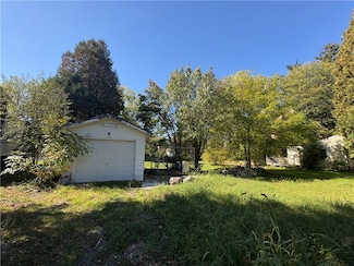 7 Walnut St S, Waterloo, NY 13165