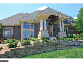 20 Hillary Farm Ln, Saint Paul, MN 55110