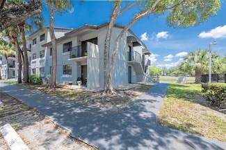 7235 NW 179th St Unit 212, Hialeah, FL 33015