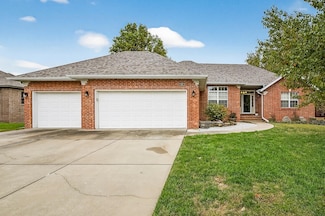 904 Elizabeth St, Republic, MO 65738