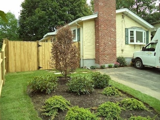 176 Sherman St, Cambridge, MA 02140