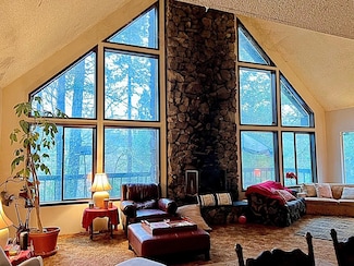 7344 N Applegate Rd, Grants Pass, OR 97527
