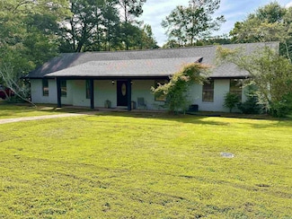 715 Cedarwood Dr, El Dorado, AR 71730