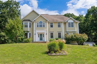 65 Brookview Dr, North Andover, MA 01845