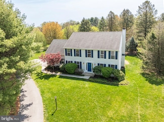 42 S Iroquois Ln, Chester Springs, PA 19425