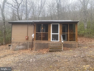 69 Sky Dr, Central, WV 26807