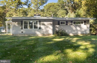2856 Wrangle Hill Rd, Bear, DE 19701