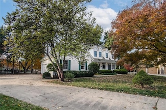 2913 SW 11th St, Lees Summit, MO 64081