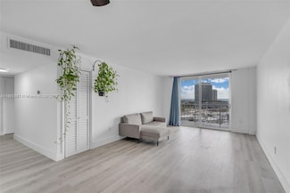 6900 Bay Dr Unit 11F, Miami Beach, FL 33141
