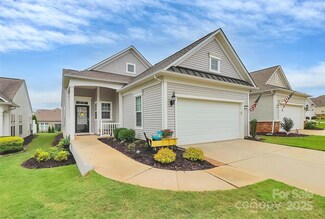 17436 Hawks View Dr, Fort Mill, SC 29707