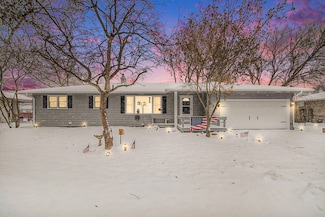 433 Kublick Dr, Benton Harbor, MI 49022