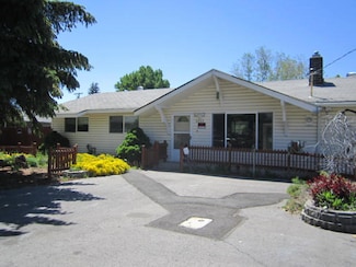 4032 Kelly Dr, Klamath Falls, OR 97603