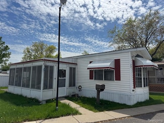 56 3rd St, Dearborn Heights, MI 48127