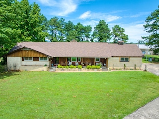 20678 Oklahoma 83, Howe, OK 74940
