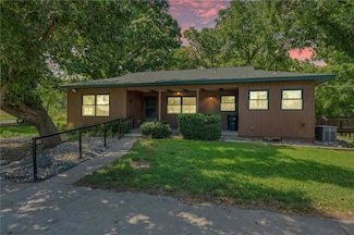 1246 N 1st Rd, Baldwin City, KS 66006