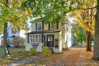 621 S Main St, Wayland, MI 49348