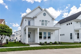 374 Bascule Dr, Lorain, OH 44052
