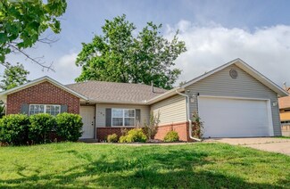 602 E Kara Ln, Rogers, AR 72758