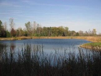 9601 1/2 Lost Bridge Rd W, Andrews, IN 46702
