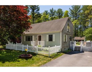 27 Brook St, Plympton, MA 02367