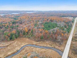 4651 W Madison Rd, Pentwater Township, MI 49449