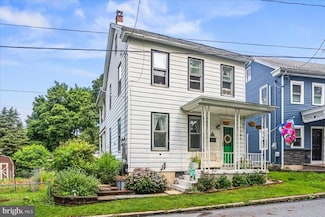 68 Carbon St, Pine Grove, PA 17963