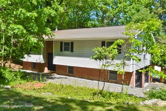 370 Valley View Dr N, Stroudsburg, PA 18360