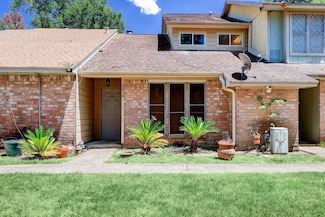 5610 Easthampton Dr Unit B, Houston, TX 77039