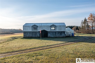 2391 Donelson Rd, Jamestown, NY 14701