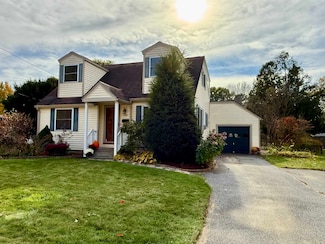 110 Iroquois Ave, Essex Junction, VT 05452