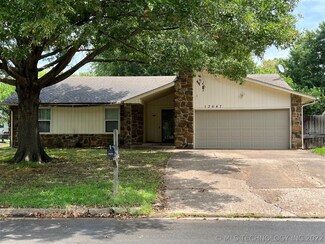 13647 S 285th East Ave, Coweta, OK 74429